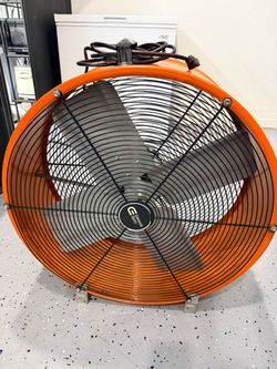 24” COMMERCIAL ELECTRIC FAN