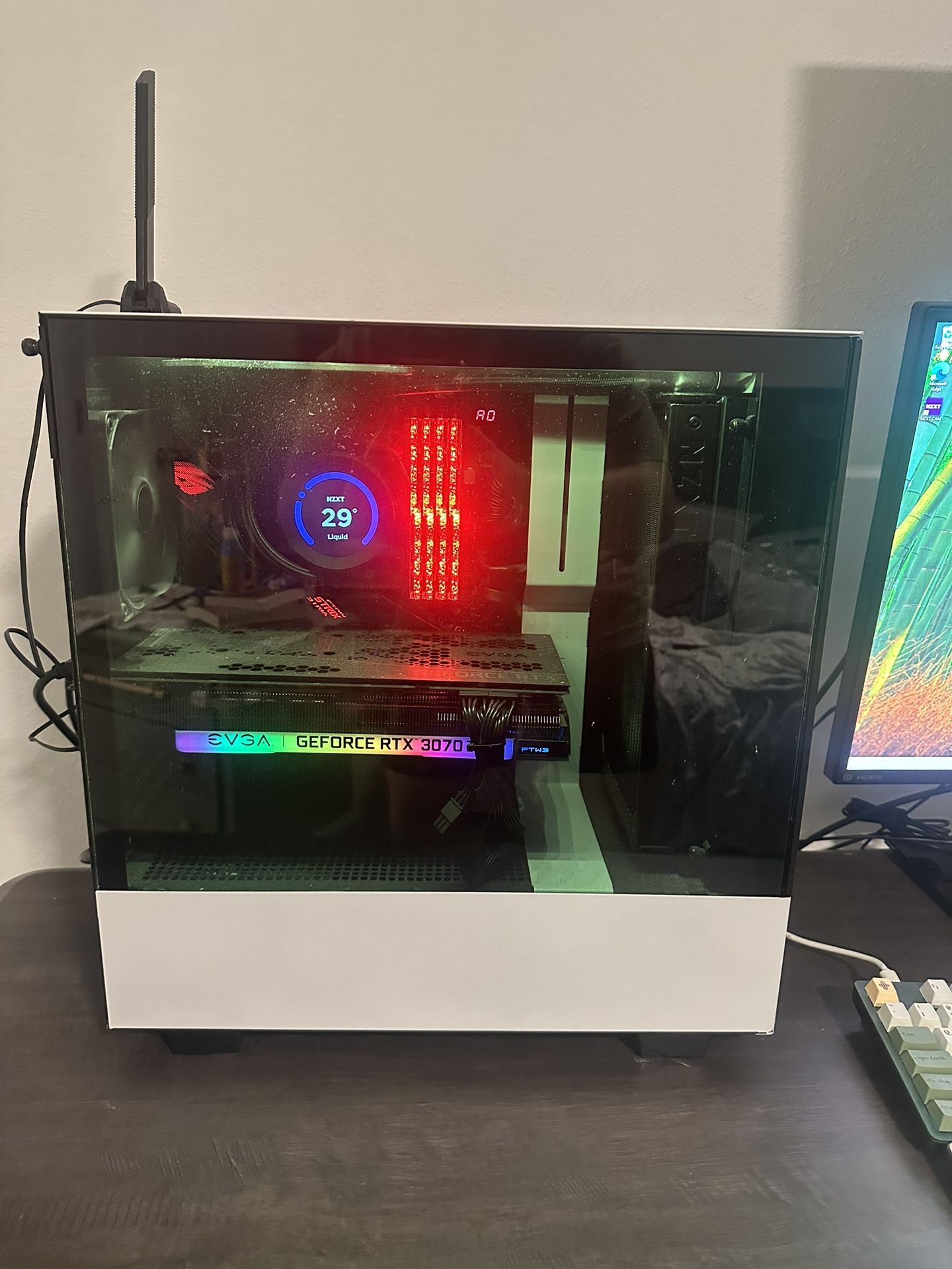 NZXT Prebuilt PC & Gaming Setup