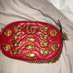 Gucci Red Matelassé Leather GG Marmont Animal Stud Belt Bag(pick Up Only)