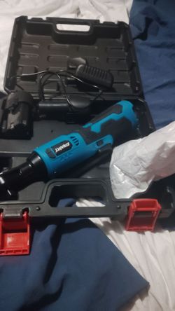 Battery Ratchet