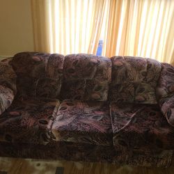 Free Couch In Auburn