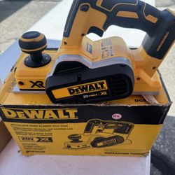 DEWALT 20V MAX XR Cordless Brushless 3-1/4 in. Planer (Tool Only)