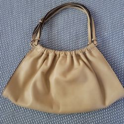 Women's GG Leather Purse  $175 Pickup In Oakdale 