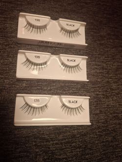 Eyelashes $4 each
