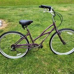 Women's TREK Calypso Cruiser Bike 7 Speed 26" Wheels 