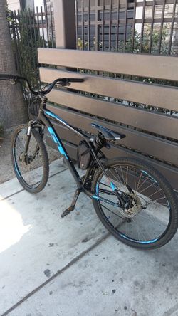 GT Agressor Pro 27.5 All Aluminum Mountain Bike Used but in Great Shape Comes with set of Bars Asking $300 Firm on Price
