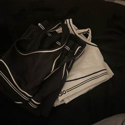 2 Alo Sets Size Small