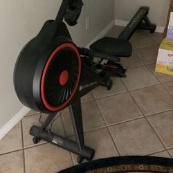 Echelon Row Machine