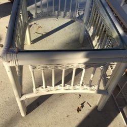Wicker/rattan Table $20