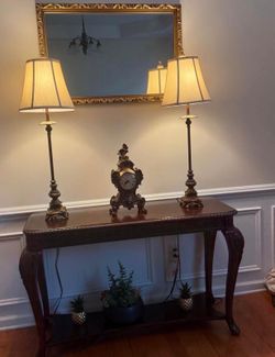 Elegant Vintage Table Lamps – Pair