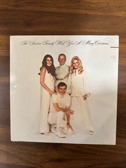 SEALED 1968 The Sinatra Family Wish You A Merry Christmas LP Vinyl w/ Cutout FS1026