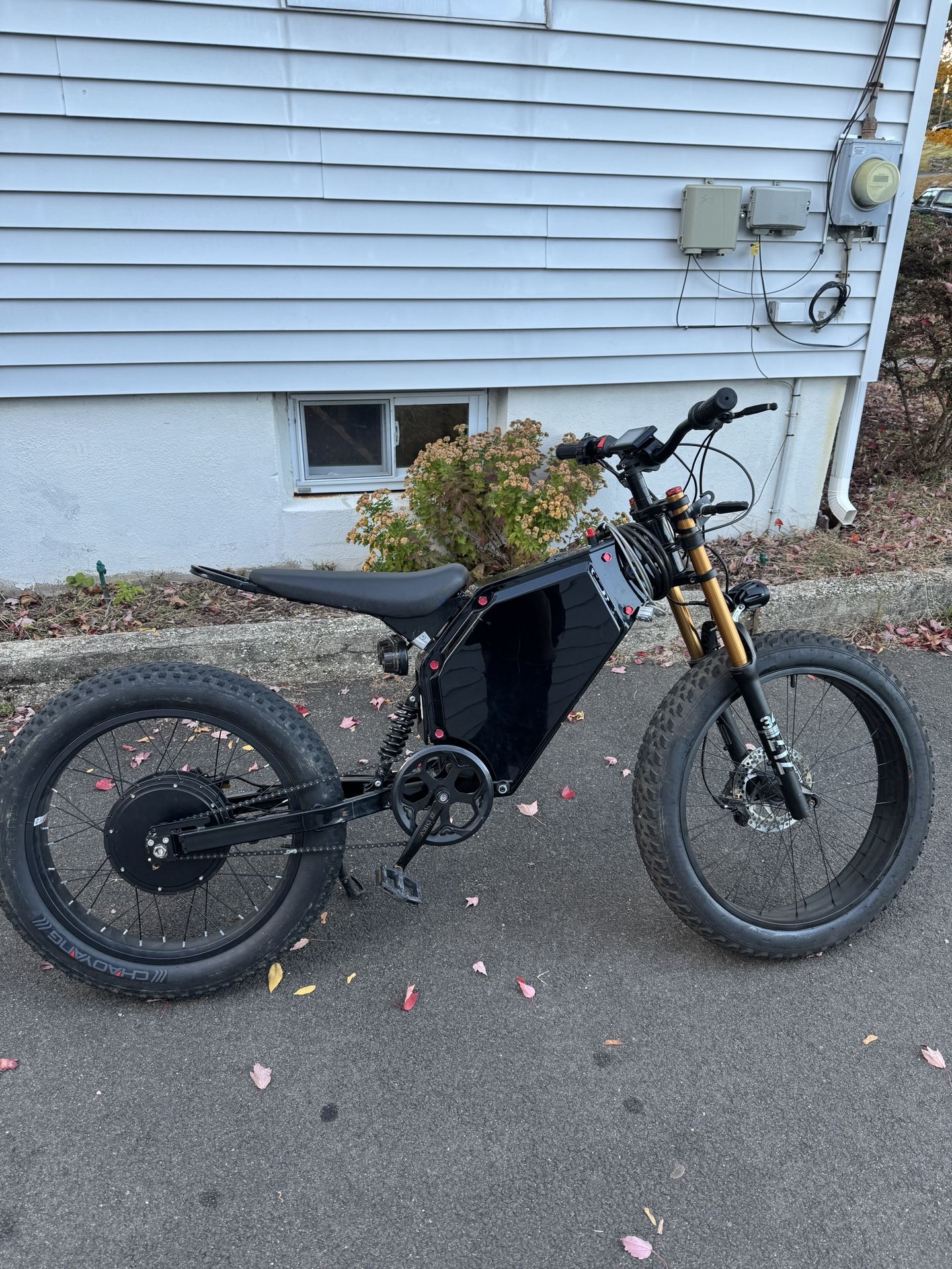 Stealth Bomber Clone 72v 45ah