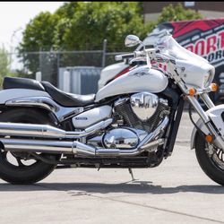 2015 Suzuki M50