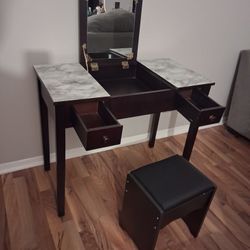 Vanity 