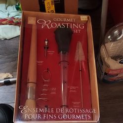 The Rowoco Gourmet Roasting Set is a versatile kitchen tool set that includes a basting brush, injector, lacer, and see-through baster, all with a woo