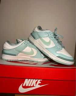 Women’s Nike Dunk Low Twist ‘Jade Ice’ Sneakers