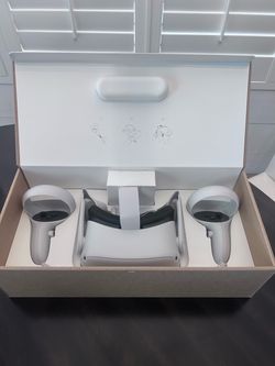 Oculus Quest 2 (Used once, no wear)