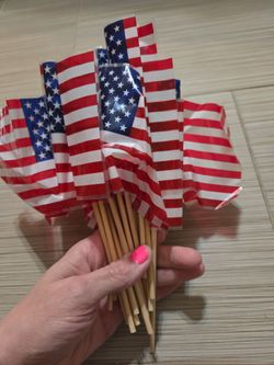 Lot of American Flags Craft July 4th Patriotic