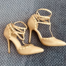 Heels Size 9