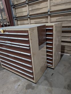 Vidmar/Lista, Industrial tool cabinet/w Dividers, Heavy Duty Shop Storage.