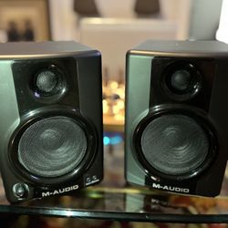M-Audio AV 40 Speakers