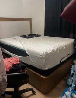 Headboard/ Bedframe/ Mattress $500
