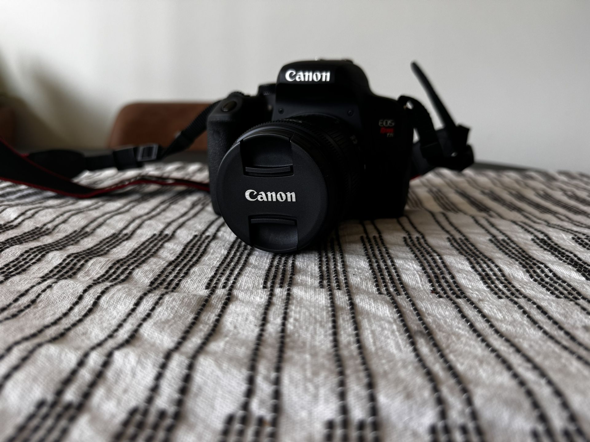 Cannon Rebel T7i