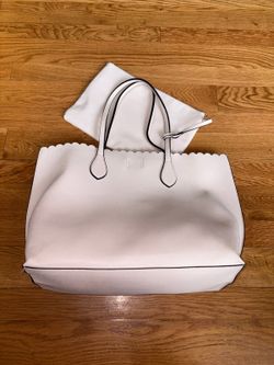 H&M Elegant white scalloped tote with black piping and matching pouch