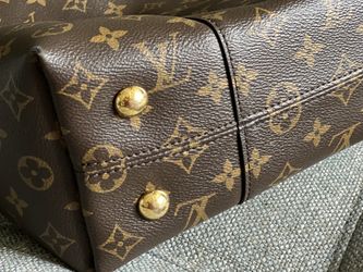 Authentic Louis Vuitton Tournelle MM bag for Sale in Allentown, PA - OfferUp