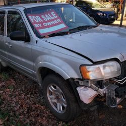 2003 Ford Escape