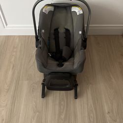 Nuna Car Seat With Base Mixx