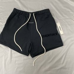 Fear of God EssentialsSweatshort Jet Black' L