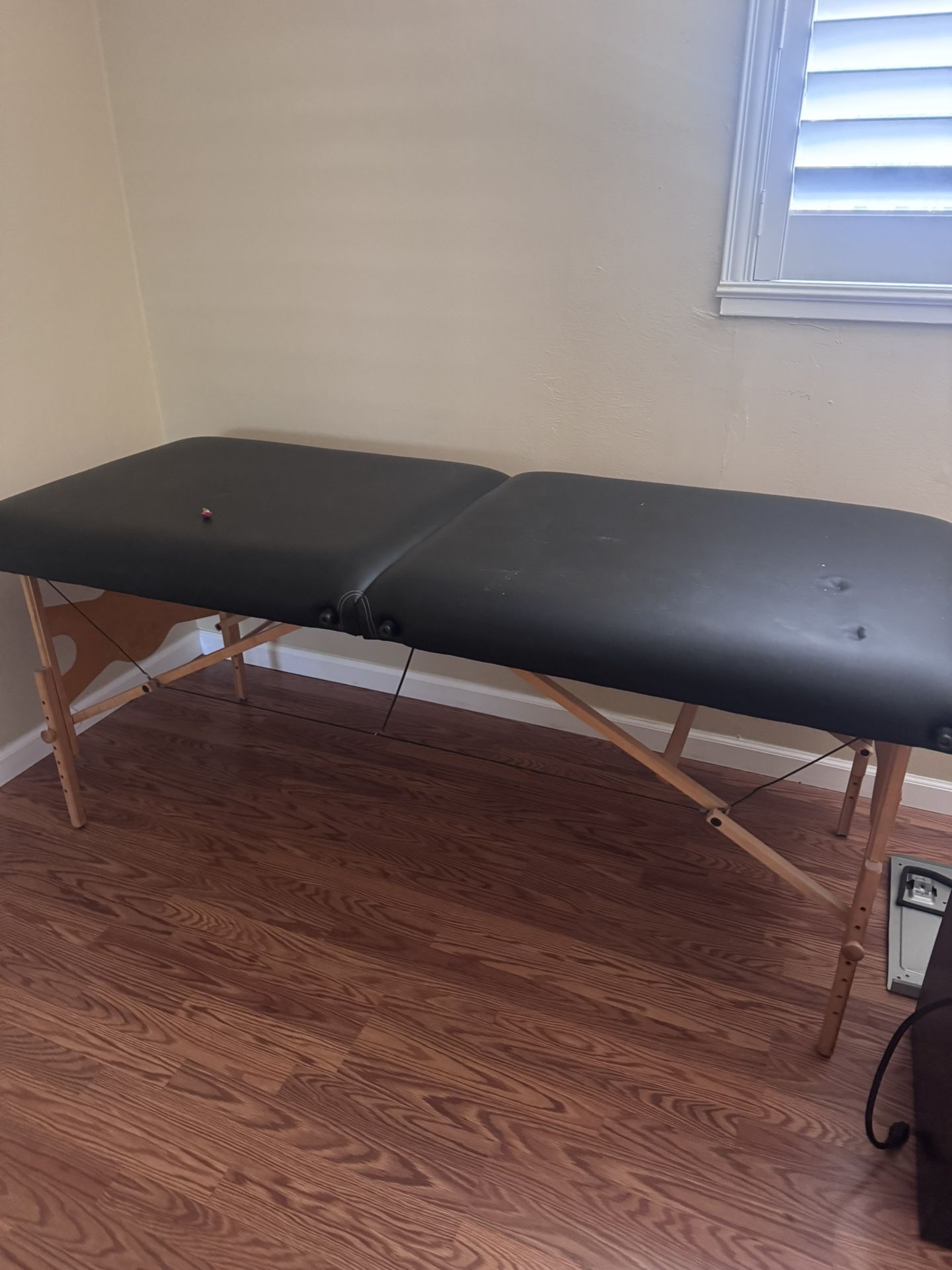 Portable Massage Table  (Living Earthcraft)