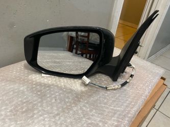 2013-2019 Nissan Sentra Left left doo mirror