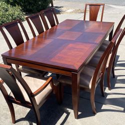 6-8 Person Dinning Room Table With Cabinet 