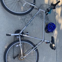 Free Marin Bike/frame, all parts need replacement, good for 5’8-6”1 heighte