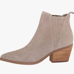 Marc Fisher Boots Size 6