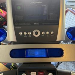T5 Life Fitness Treadmill, Great Condition 