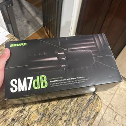 Shure SM7DB
