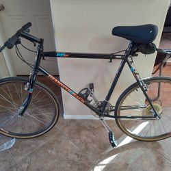 Diamond Back Apex Bicycle 