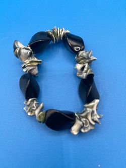 Black beaded stretch bracelet