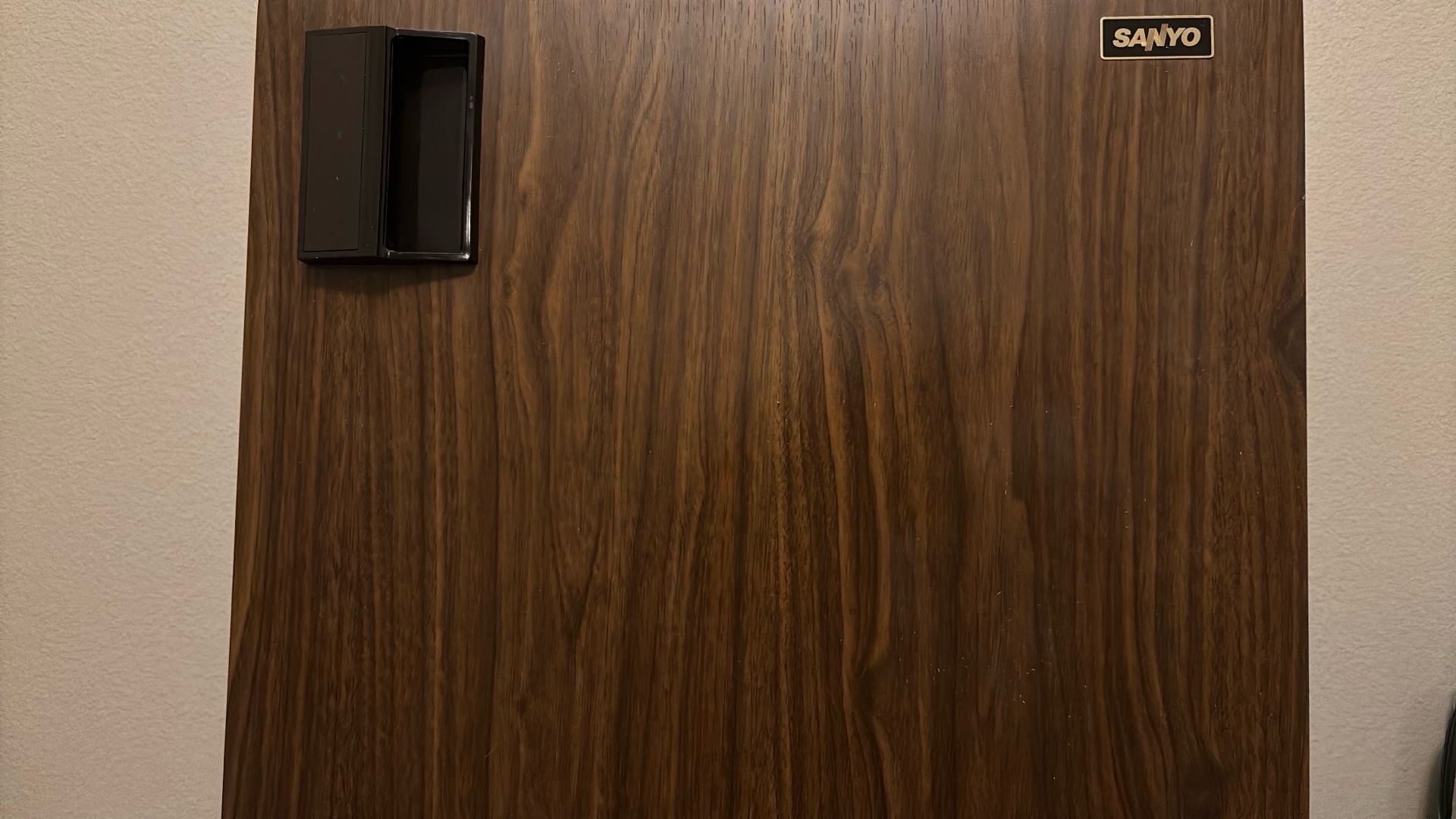 Sanyo wood grain mini Fridge