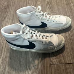 White Nike Men Basketball Shoes