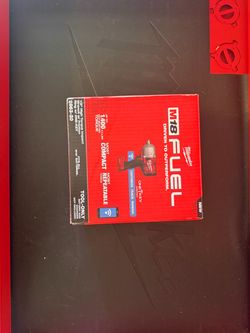 Milwaukee m18 1/2 impact  with one key