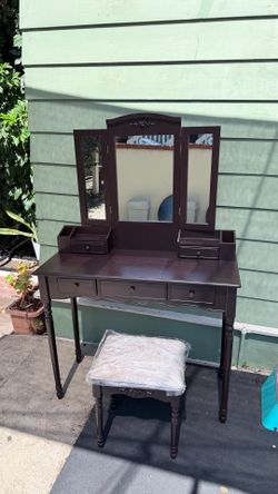 Vanity Desk / Makeup Table with Mirror & Stool ✨