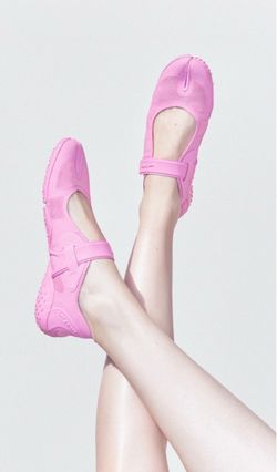 NIKE x SKIMS Mesh Rift— Pink, 9