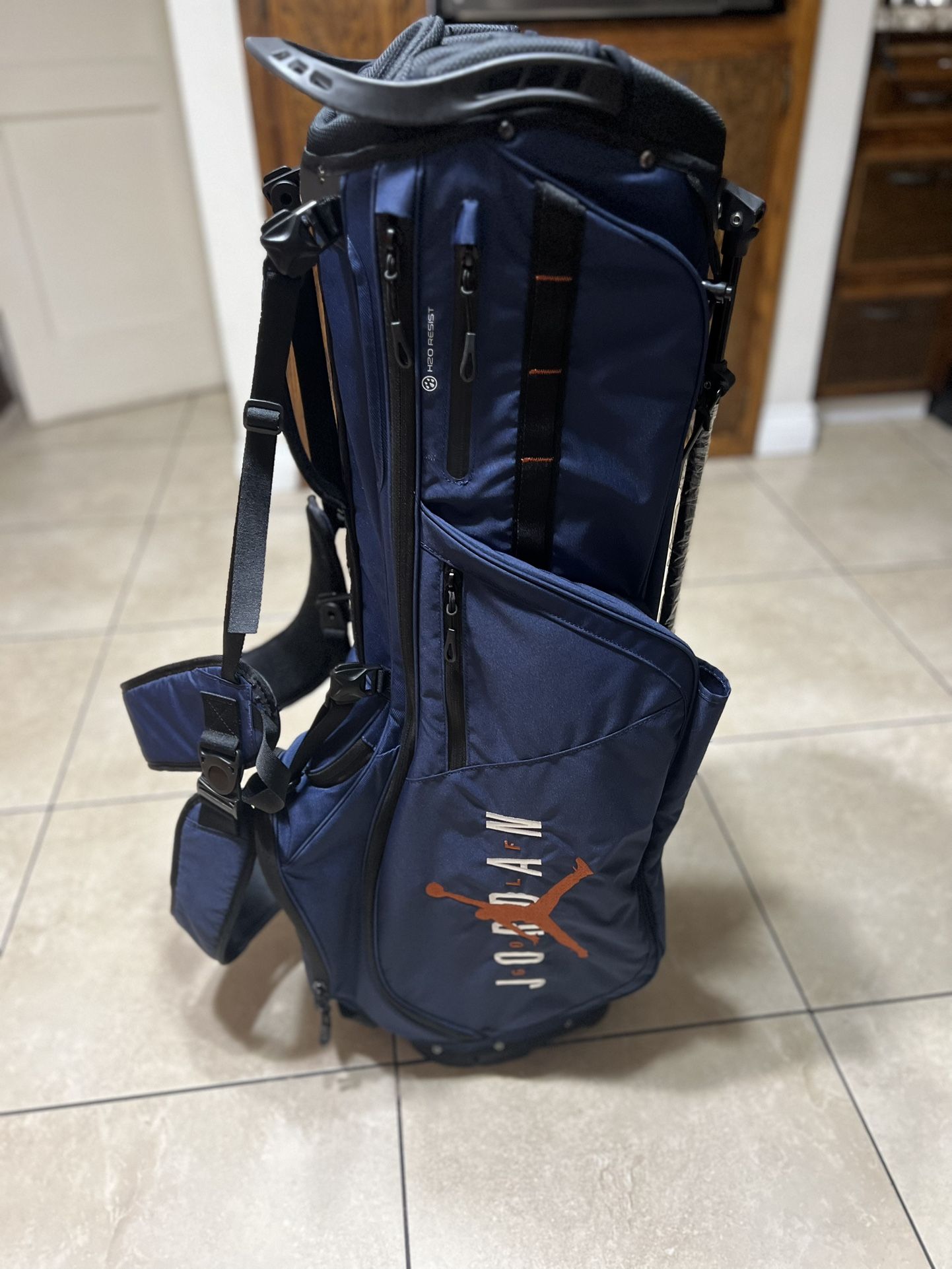 Jordan X Eastside Golf Bag for Sale in Pico Rivera, CA - OfferUp