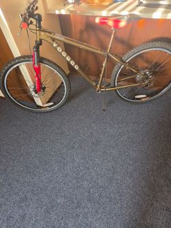 Project bike and frame asking $300 for both trade for a xbox 360