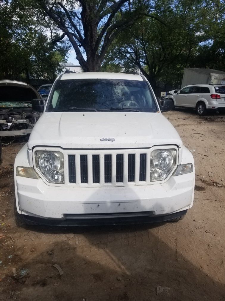 2010 Jeep Liberty (parts)