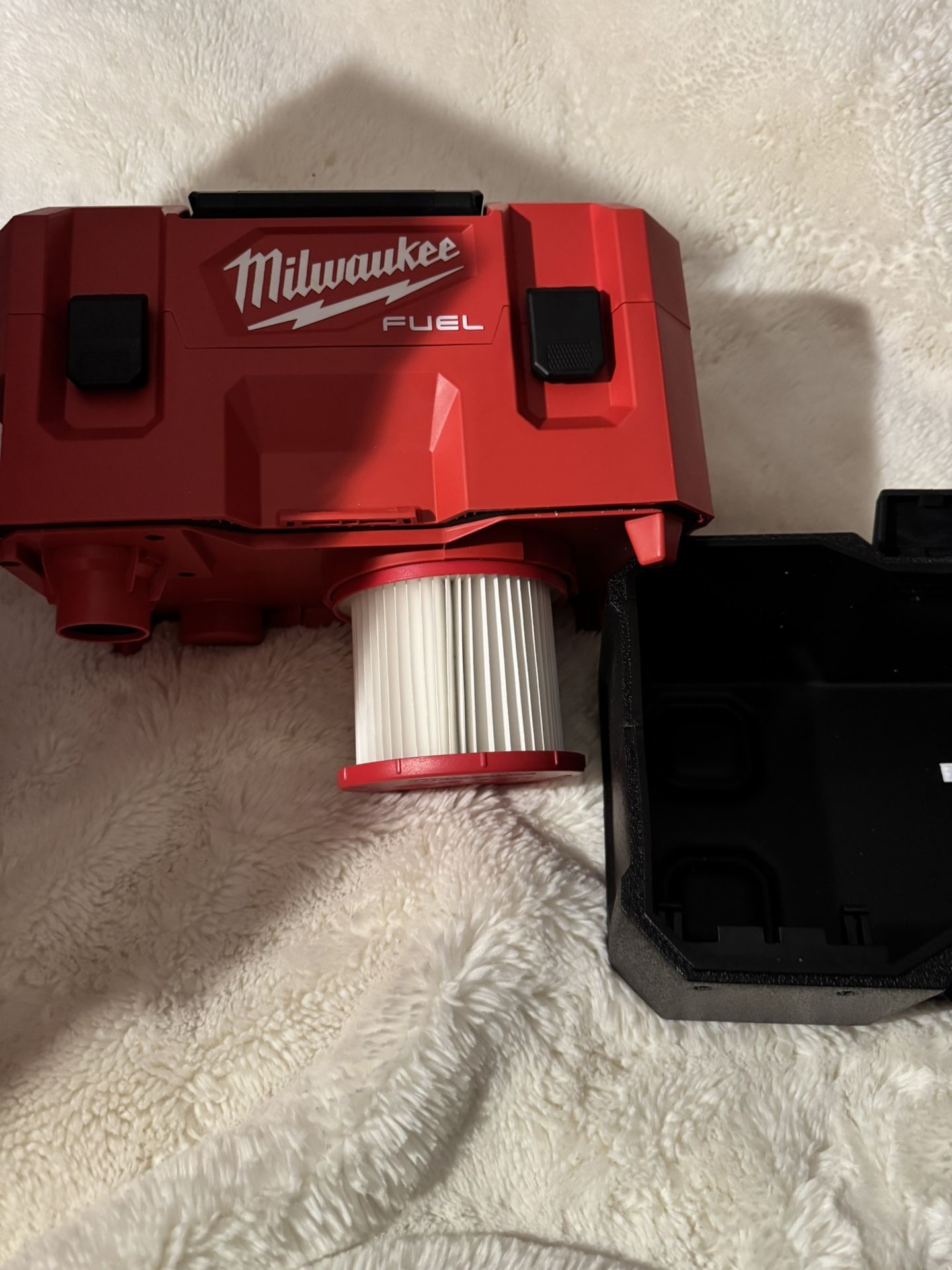 Milwaukee M12 FUEL 12 Volt Lithium Ion Cordless Wet/Dry